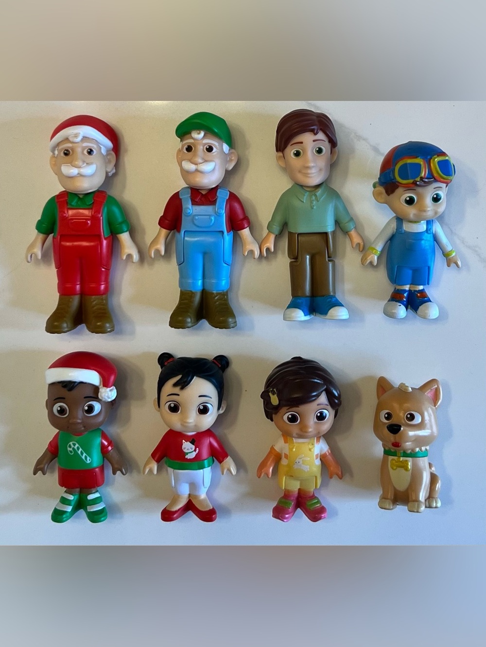 CoComelon Family Figures (8pcs)